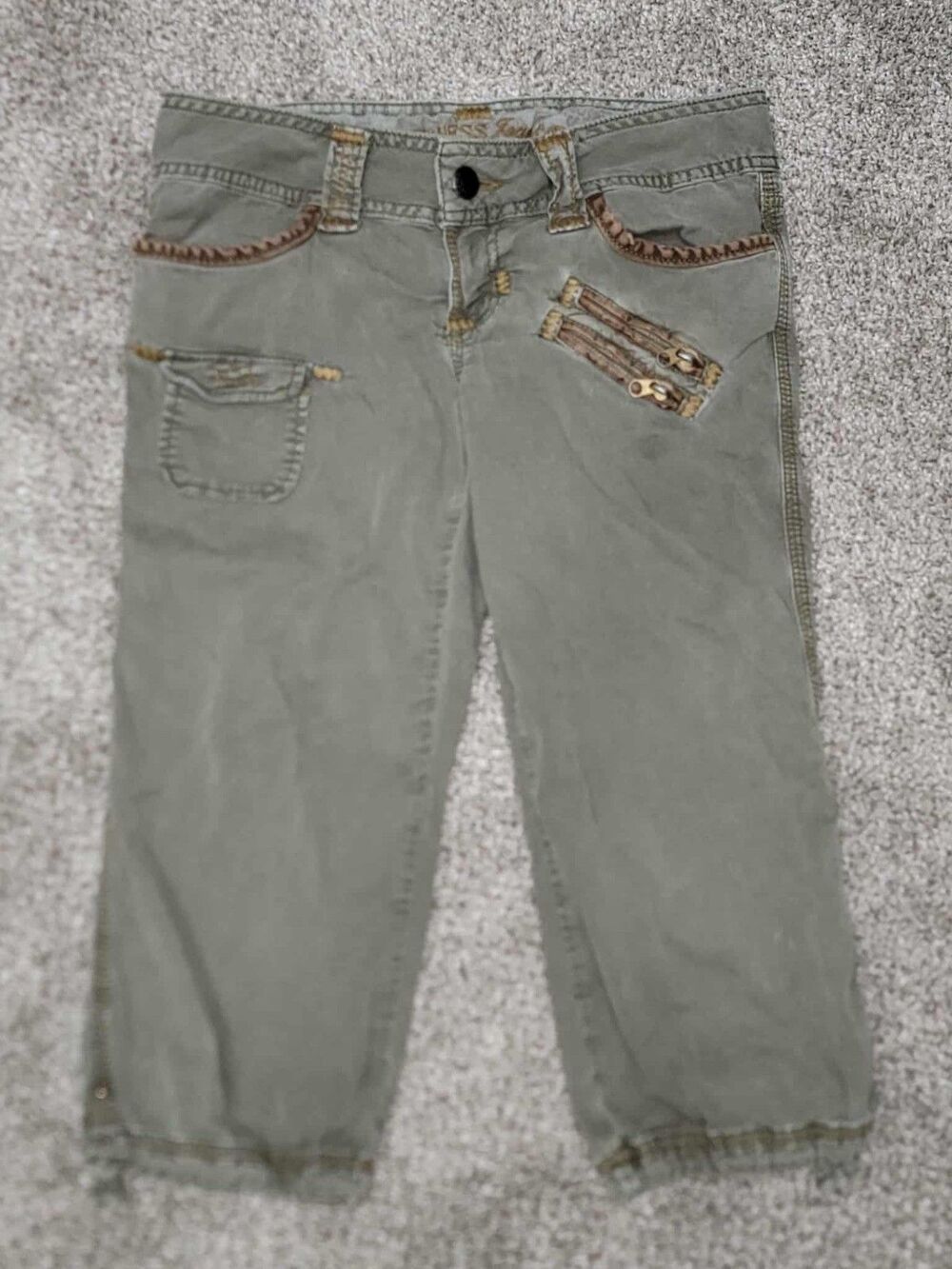 Vintage Y2K Guess Women's 26 Green Gorpcore Cargo Utility Capris Pants